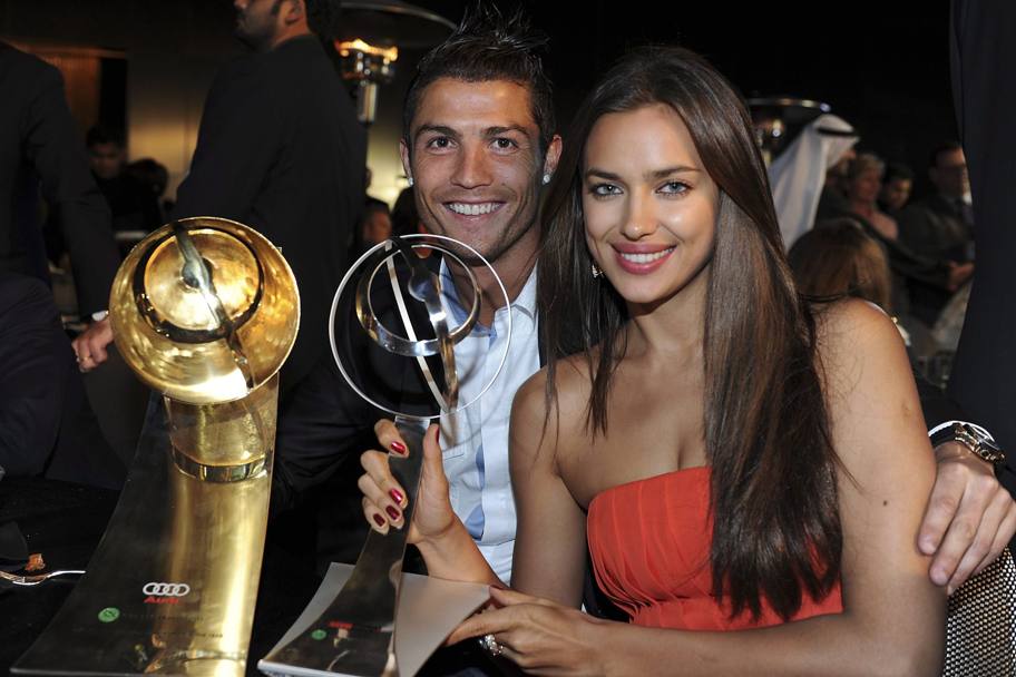 Insieme alla premiazione per i Globe Soccer Awards 2011 a Dubai (Epa)